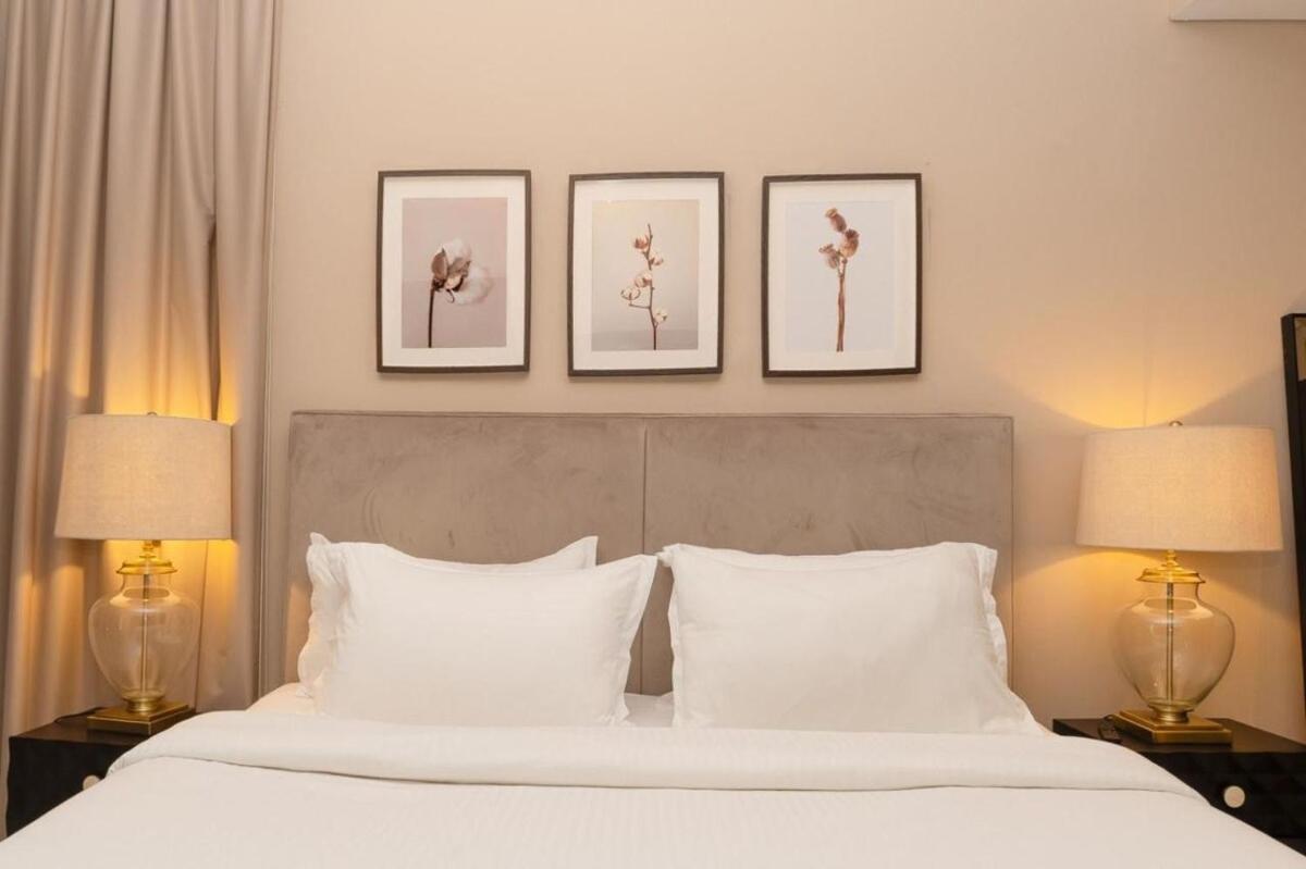 Serene Homes -creative Burj And Fountain Views Apartment