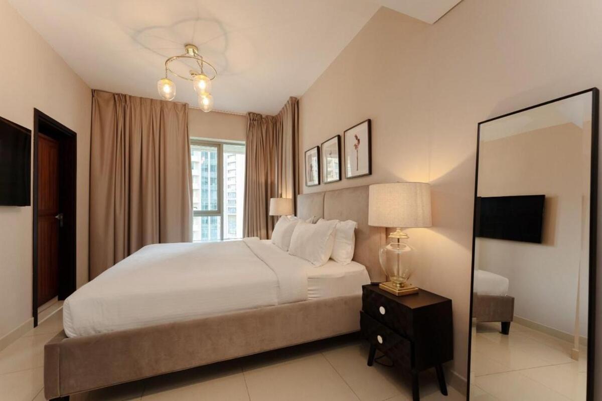 Apartment Serene Homes -creative Burj And Fountain Views *